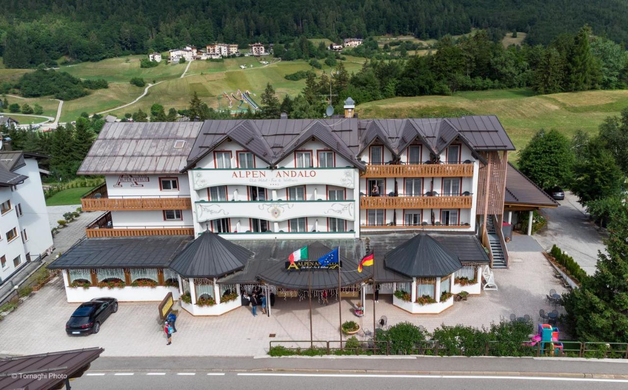 Hotel Alpen Андало Экстерьер фото