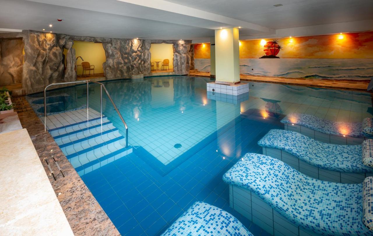 Hotel Alpen Андало Экстерьер фото
