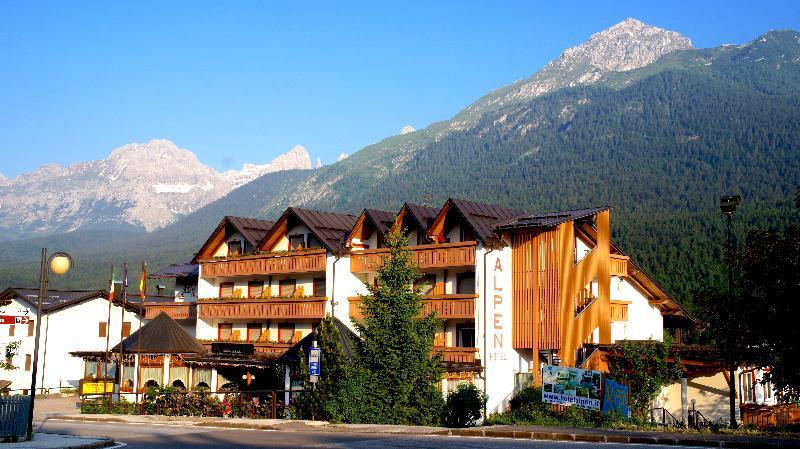 Hotel Alpen Андало Экстерьер фото