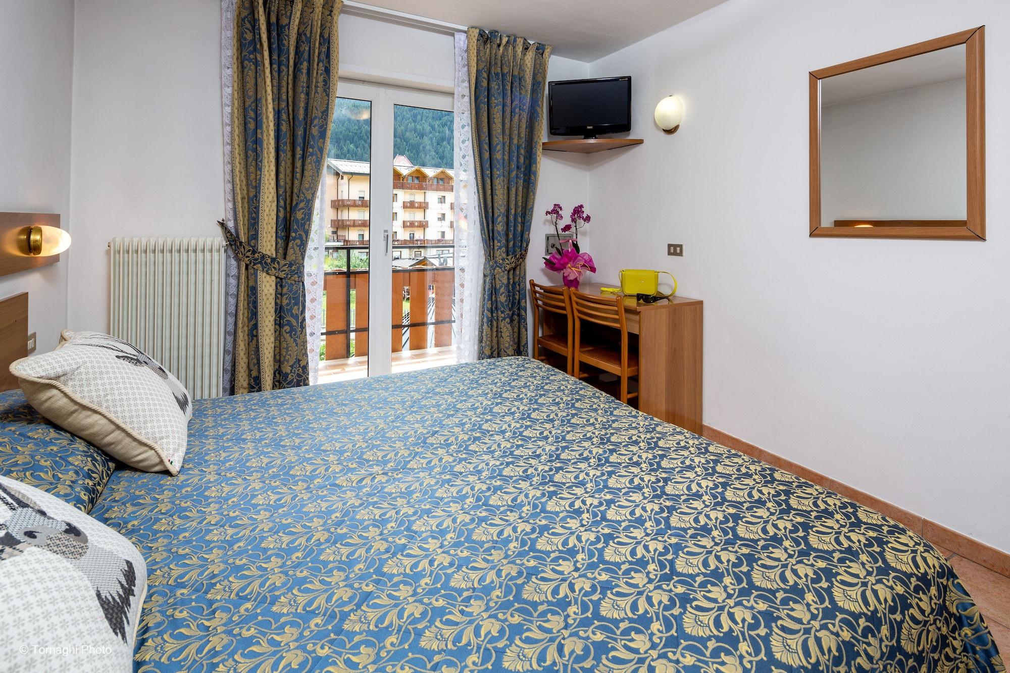 Hotel Alpen Андало Экстерьер фото