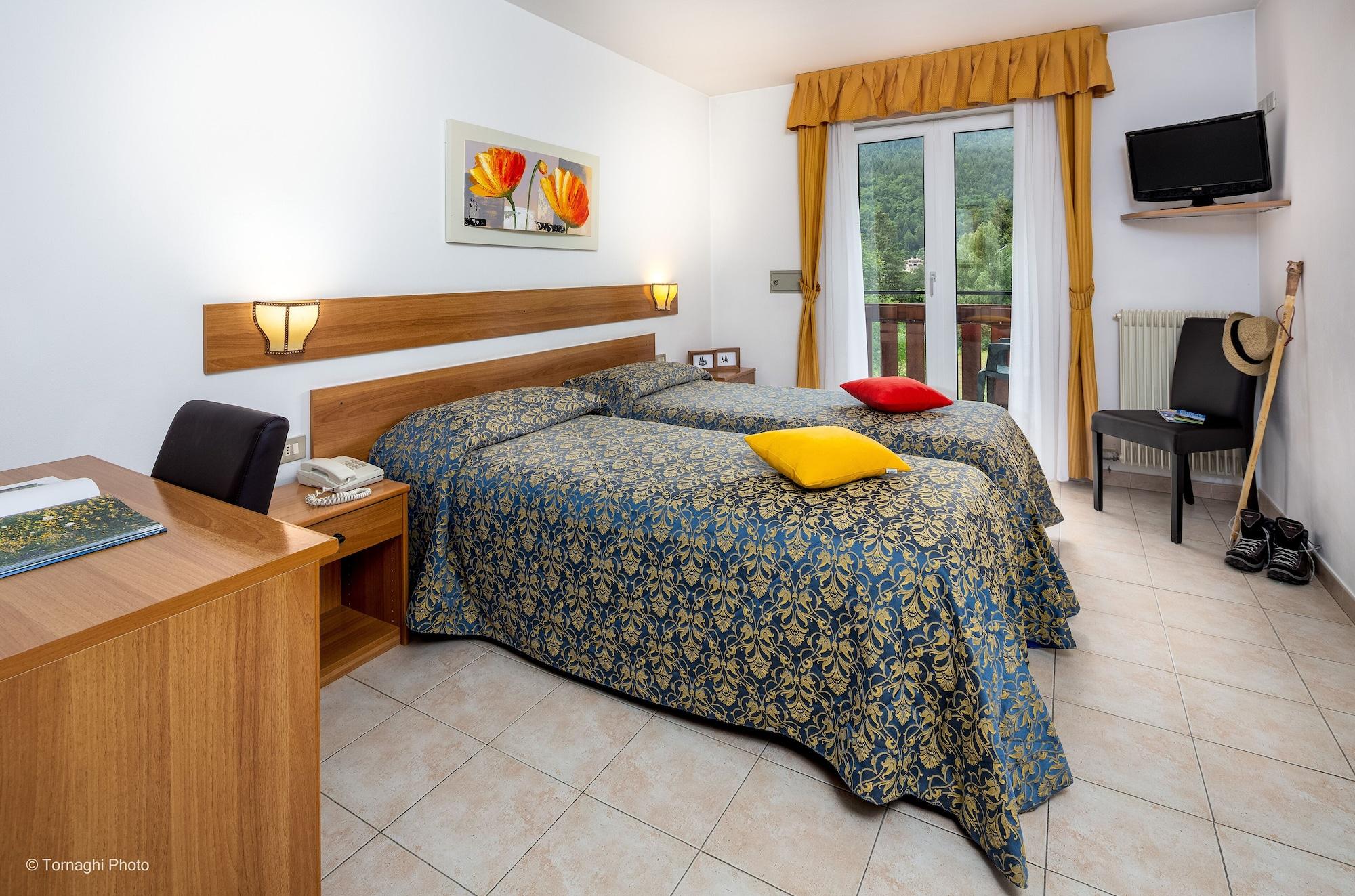 Hotel Alpen Андало Экстерьер фото
