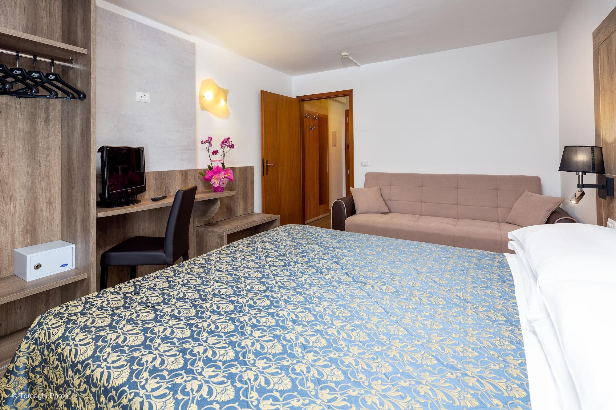 Hotel Alpen Андало Экстерьер фото