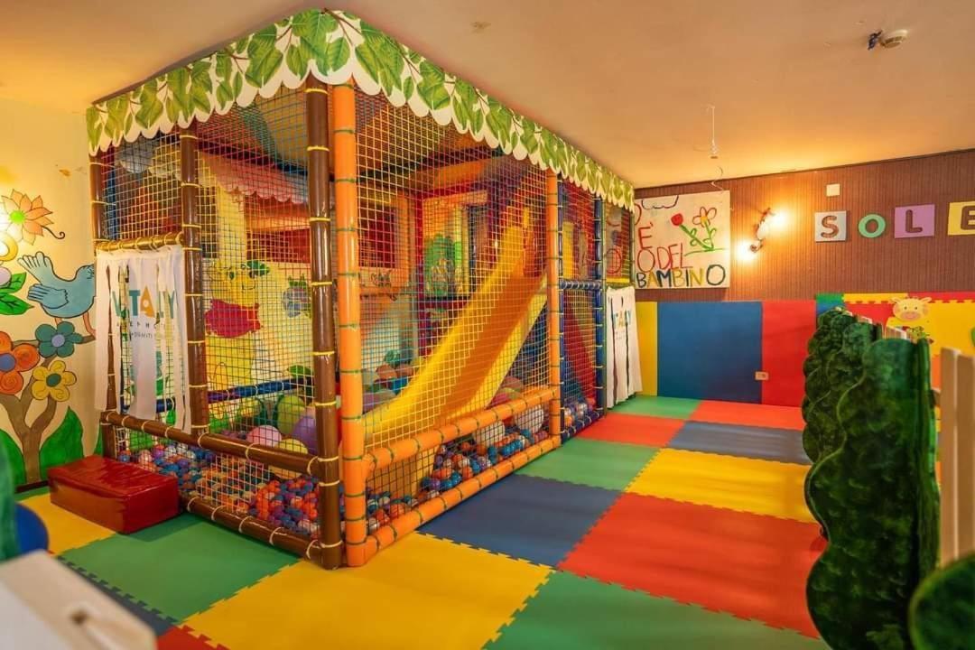 Hotel Alpen Андало Экстерьер фото